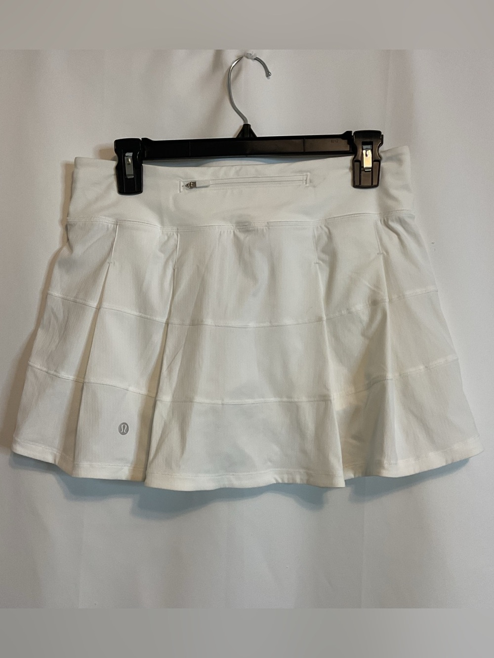 Lululemon white tennis skort 6